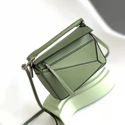 L0ew* bag 2305ht0024