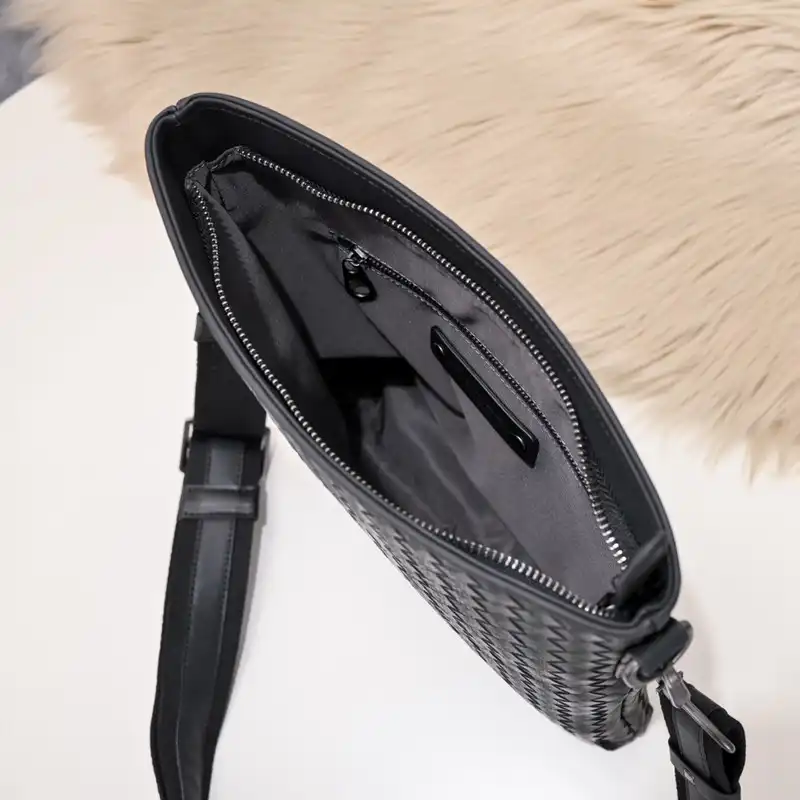 b0tt*ga Ven*ta bag 2306yz0041