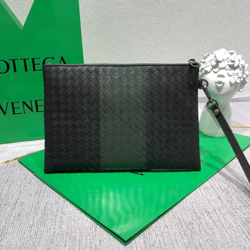 b0tt*ga Ven*ta bag 2306yz0042