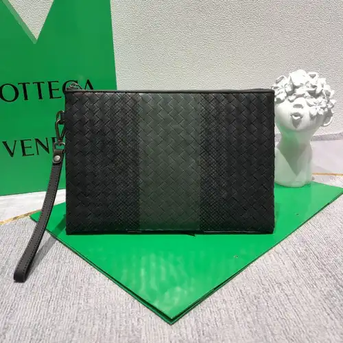 b0tt*ga Ven*ta bag 2306yz0042