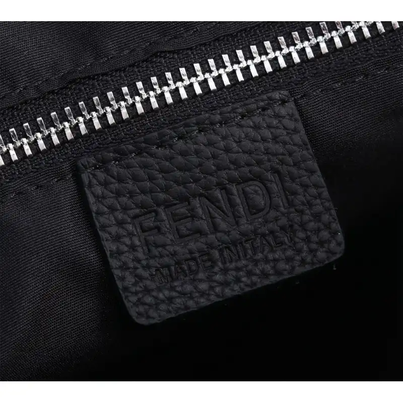 F**di bag 2309ya0100