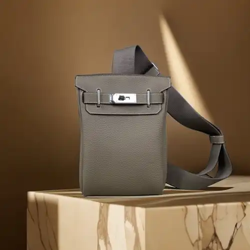 H**me5 bag 2309ya0121