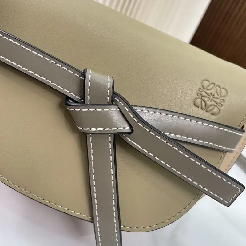 L0ew* bag 2309ya0140