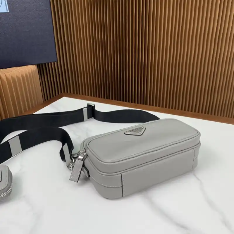 Pra*a bags 2311ya0031