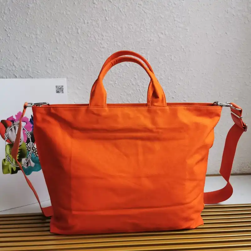 Pra*a bags 2312ya0035