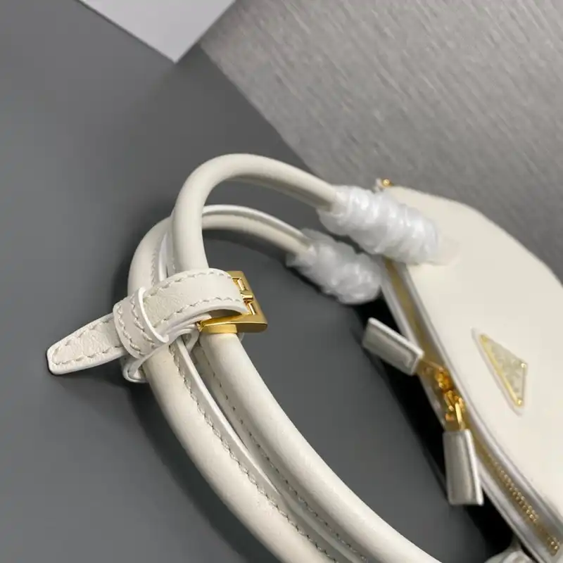 Pra*a bags 2401ya0004