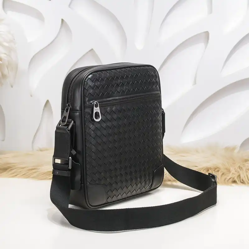 b0tt*ga Ven*ta bags 2401ya0005