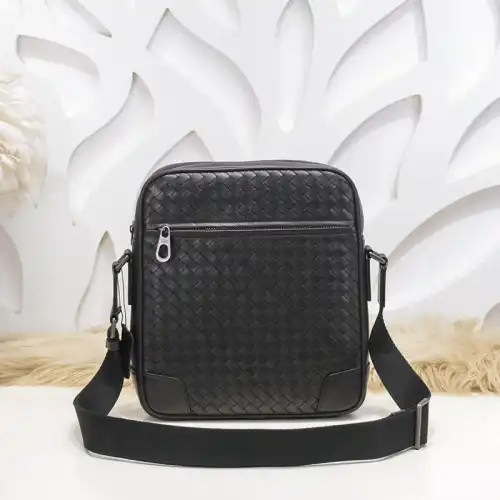 b0tt*ga Ven*ta bags 2401ya0005