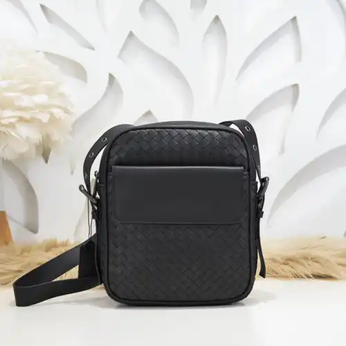 b0tt*ga Ven*ta bags 2401ya0006