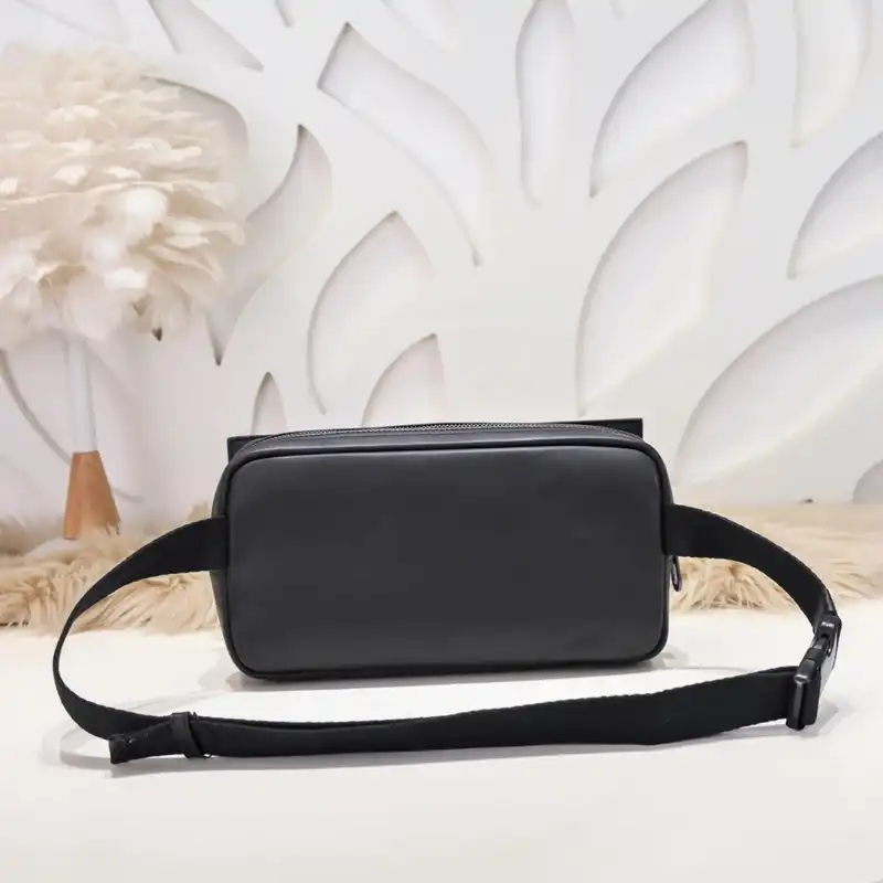 b0tt*ga Ven*ta bags 2401ya0017