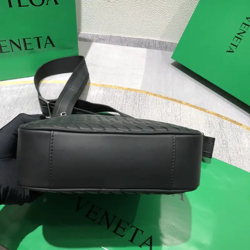 b0tt*ga Ven*ta bags 2401ya0082