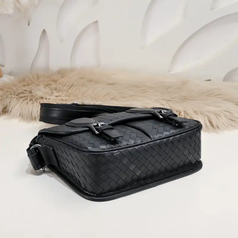 b0tt*ga Ven*ta bags 2401ya0105