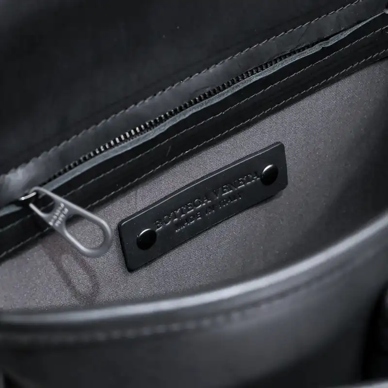 b0tt*ga Ven*ta bags 2401ya0105