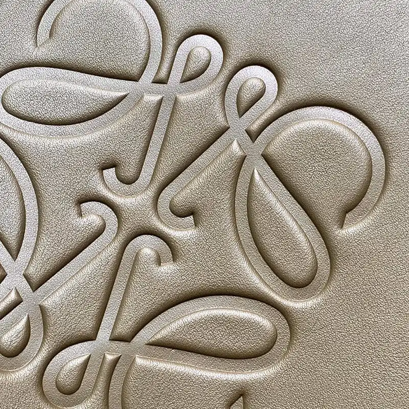 L0ew* bags 2401ya0162