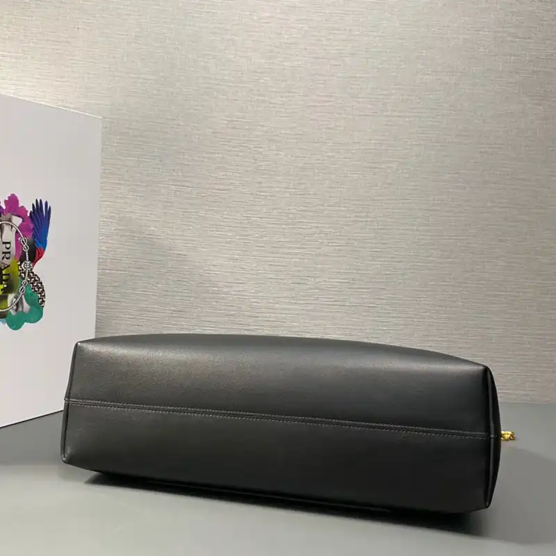 Pra*a bags 2401ya0174