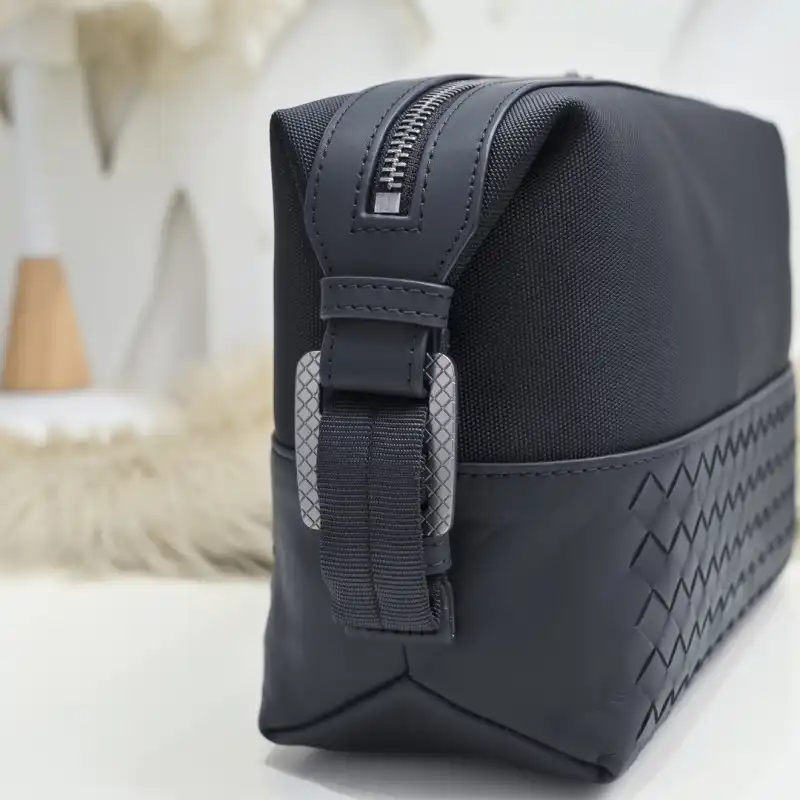 b0tt*ga Ven*ta bags 2406ya0004