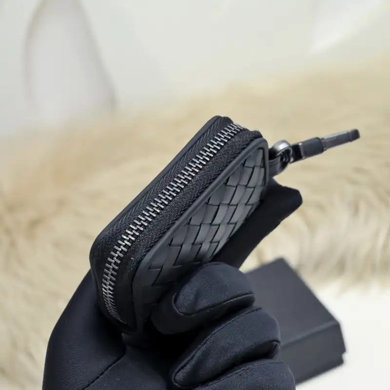 b0tt*ga Ven*ta bags 2406ya0009