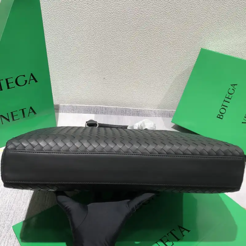 b0tt*ga Ven*ta bags 2406ya0019