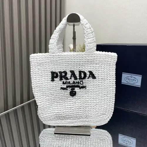 Pra*a bags 2406ya0101