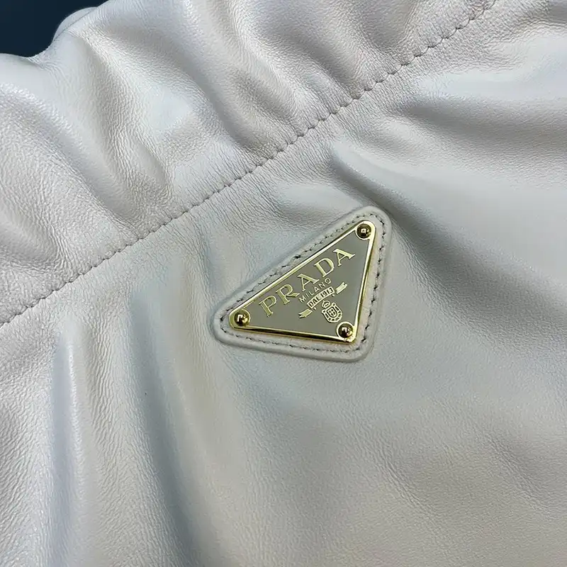 Pra*a bags 2406ya0103