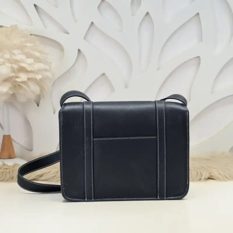 H**me5 bags 2406ya0113