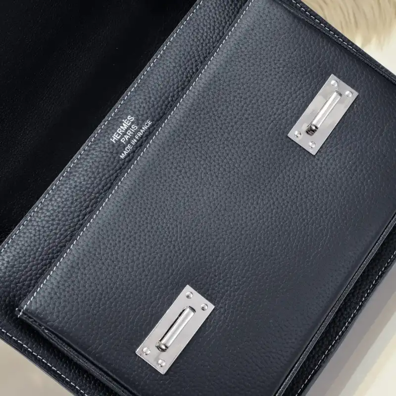 H**me5 bags 2406ya0113