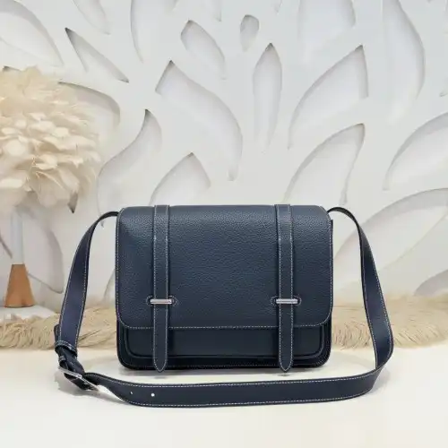 H**me5 bags 2406ya0116