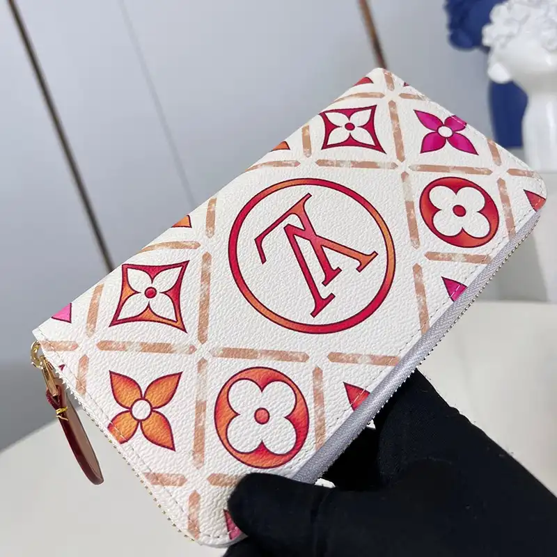 G*u*i bags 2407yz0105