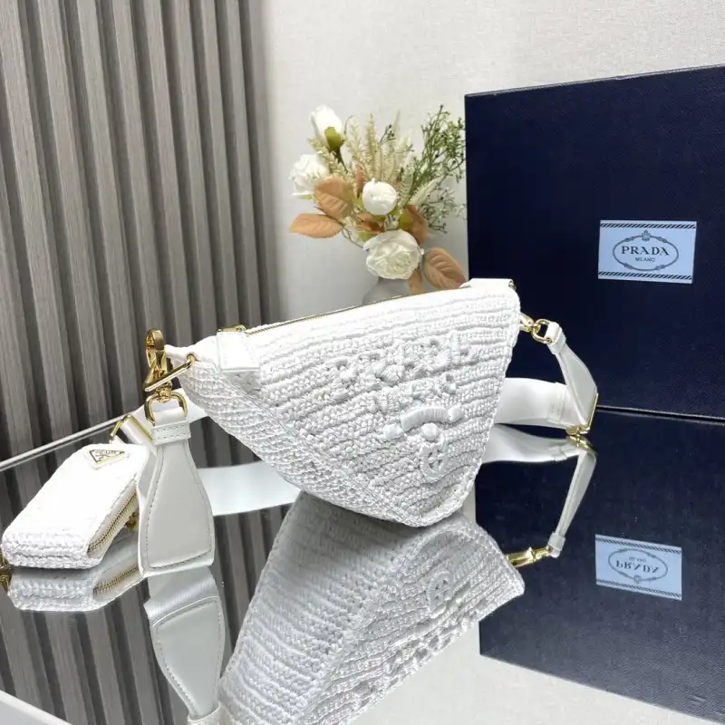 Pra*a bags 2407yz0137