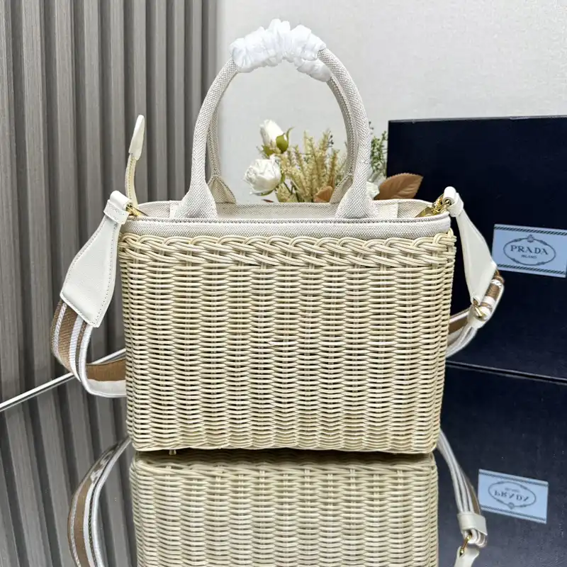 Pra*a bags 2408ya0163