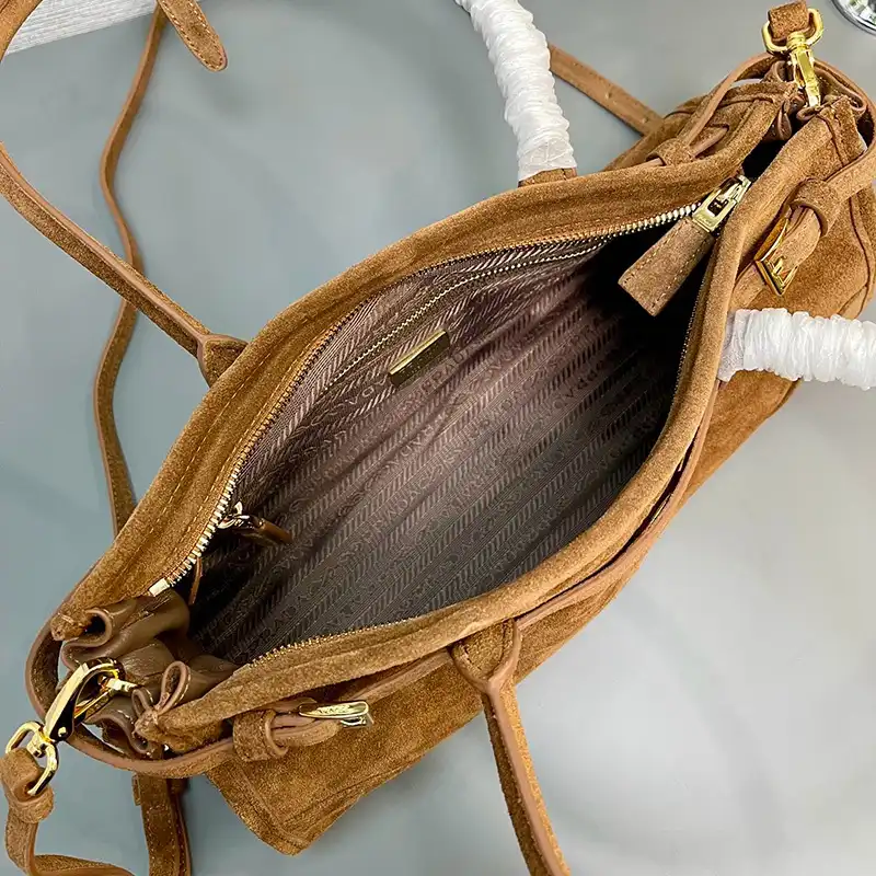 Pra*a bags 2408ya0166