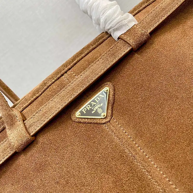 Pra*a bags 2408ya0226