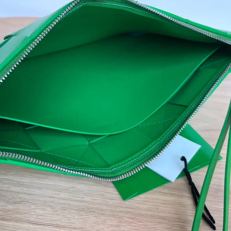 b0tt*ga Ven*ta bags 2409sf0013