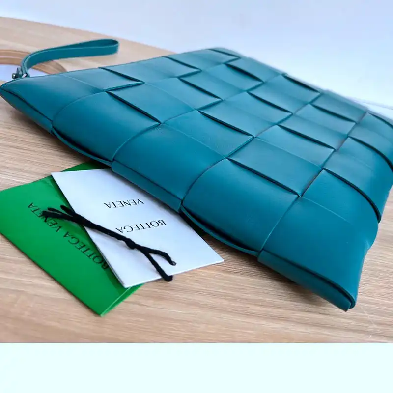 b0tt*ga Ven*ta bags 2409sf0015