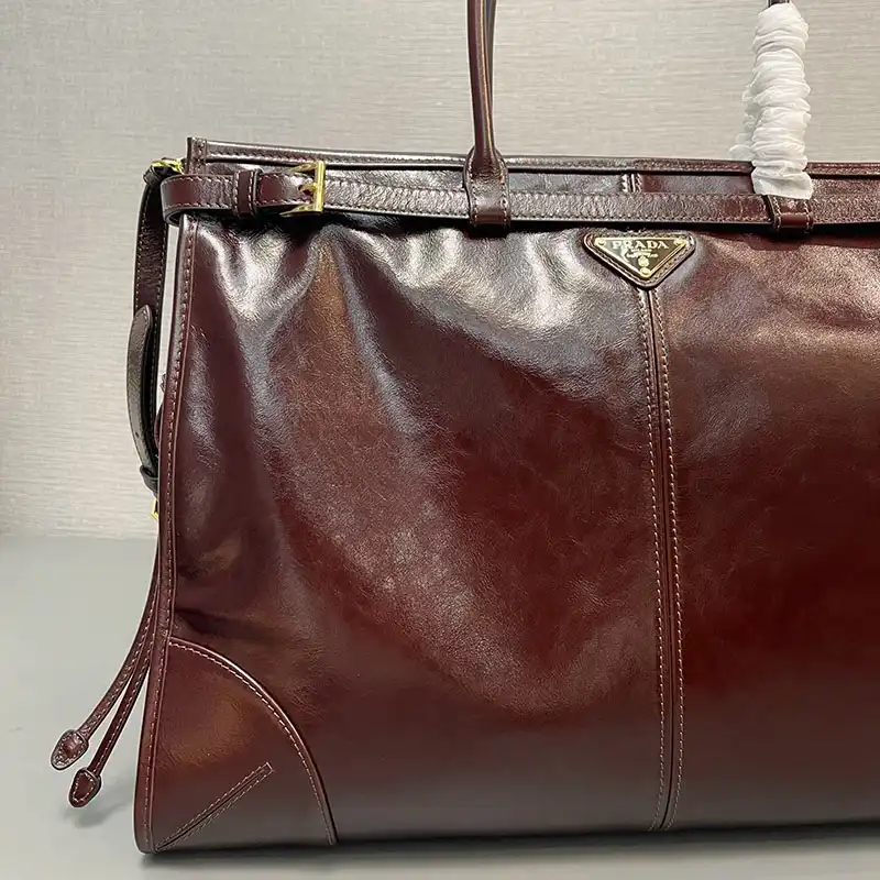 Pra*a bags 2409ya0008