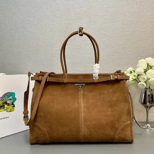 Pra*a bags 2409ya0017