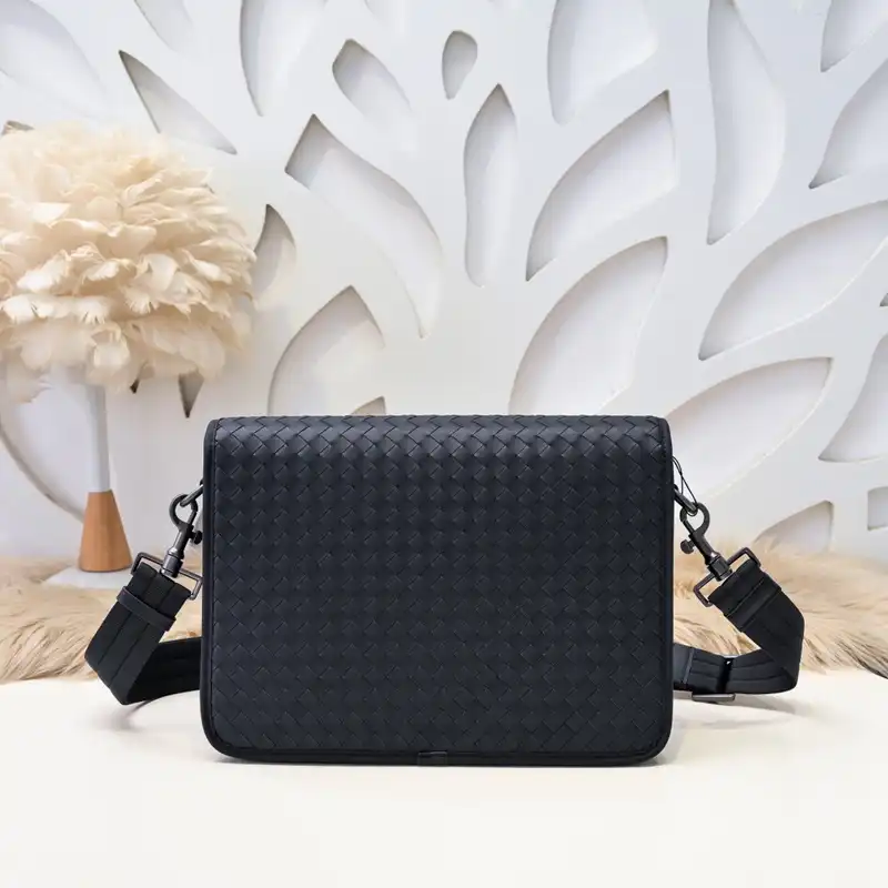 b0tt*ga Ven*ta bags 2409ya0039