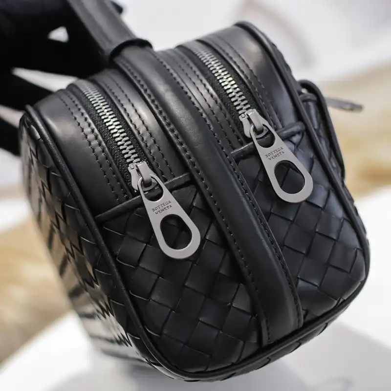 b0tt*ga Ven*ta bags 2409ya0041