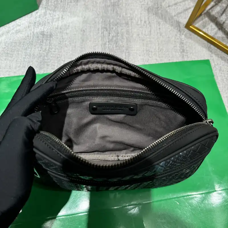 b0tt*ga Ven*ta bags 2409ya0084