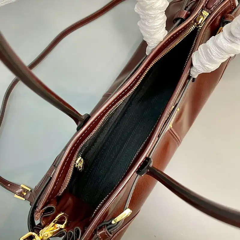 Pra*a bags 2409ya0106