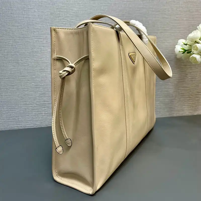 Pra*a bags 2409ya0128