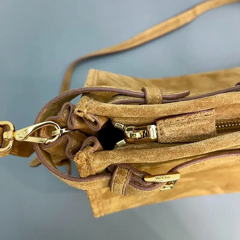 Pra*a bags 2410ya0086