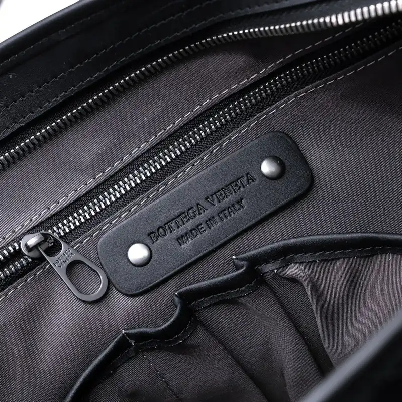 b0tt*ga Ven*ta bags 2410ya0185