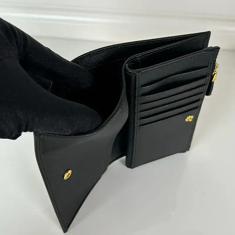 Pra*a bags 2411ya0007