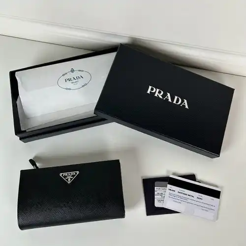 Pra*a bags 2411ya0008