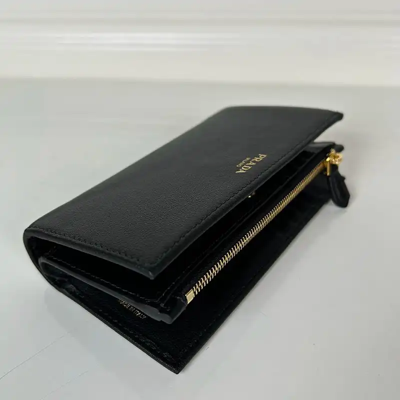 Pra*a bags 2411ya0011