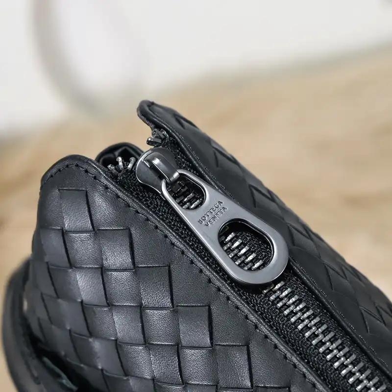 b0tt*ga Ven*ta bags 2411ya0047