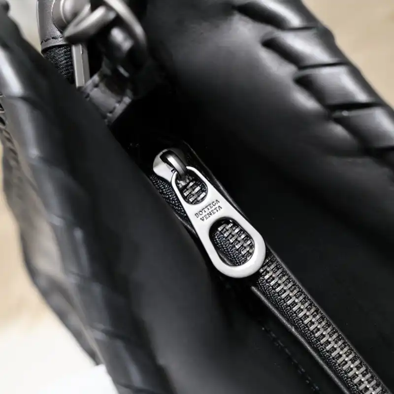 b0tt*ga Ven*ta bags 2411ya0050