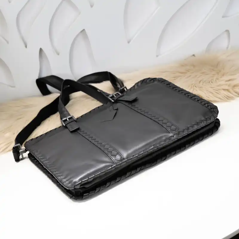 b0tt*ga Ven*ta bags 2411ya0050