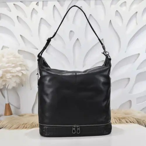 b0tt*ga Ven*ta bags 2411ya0051